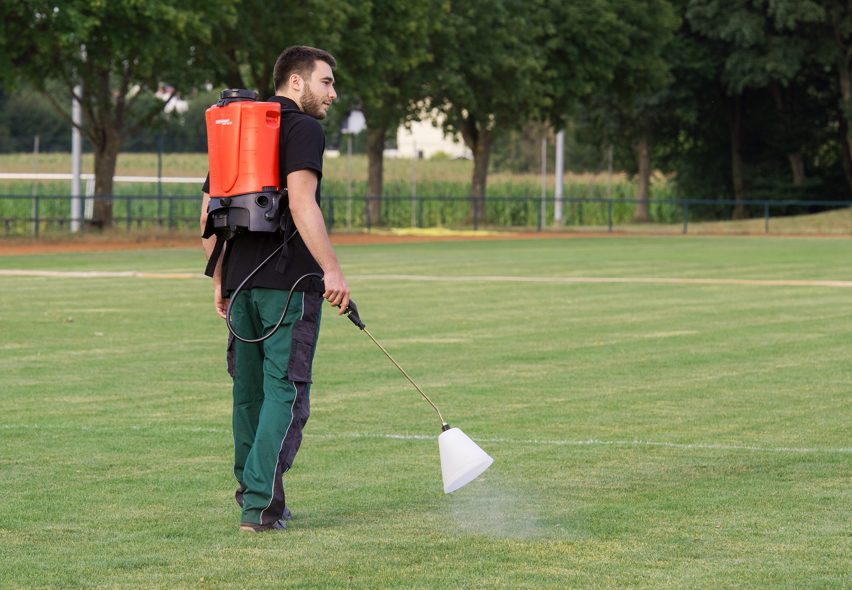 Profisprühschirm für Birchmeier-Geräte, Herbizid, verhindert Abdrift, Sportplatzpflege, Galabau